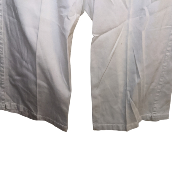 Touch Me White Crop Pants 👖✨ Size 5/6 - Picture 7 of 10